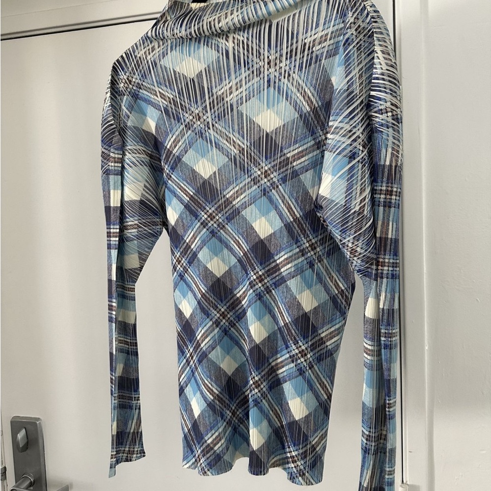 Issey Pleats Top